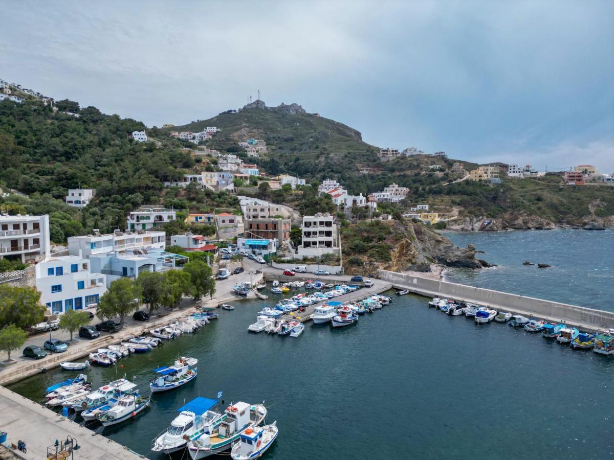 Apartment Pelagos Seafront - George Myrties