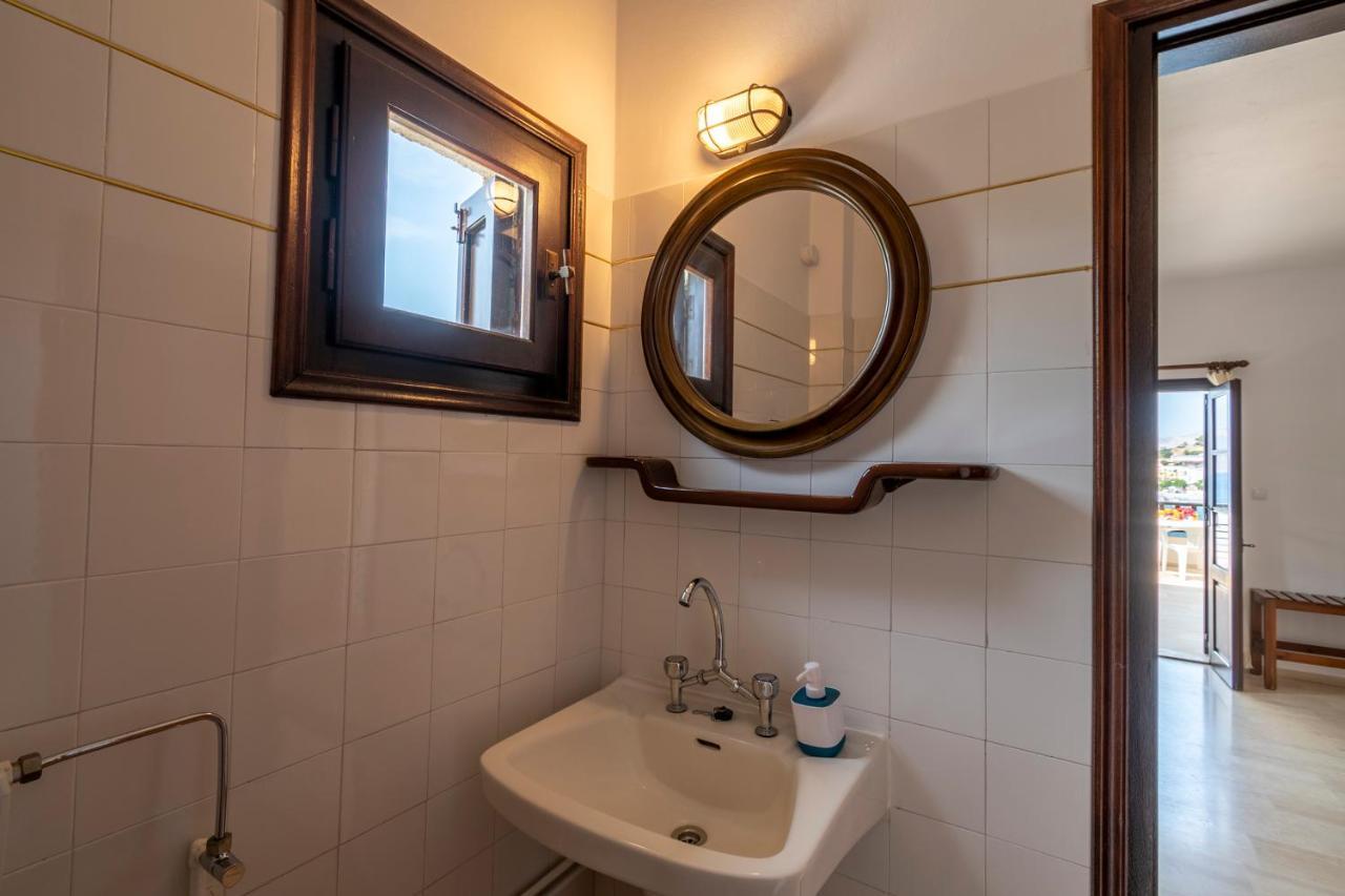 Apartment Pelagos Seafront - George Myrties