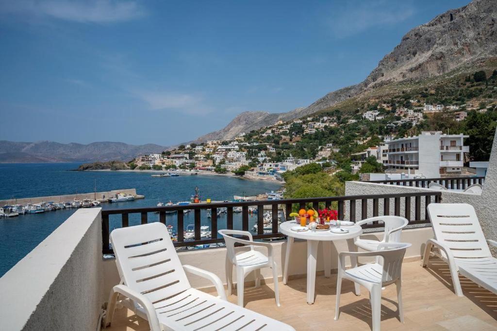 Apartment Pelagos Seafront - George Myrties