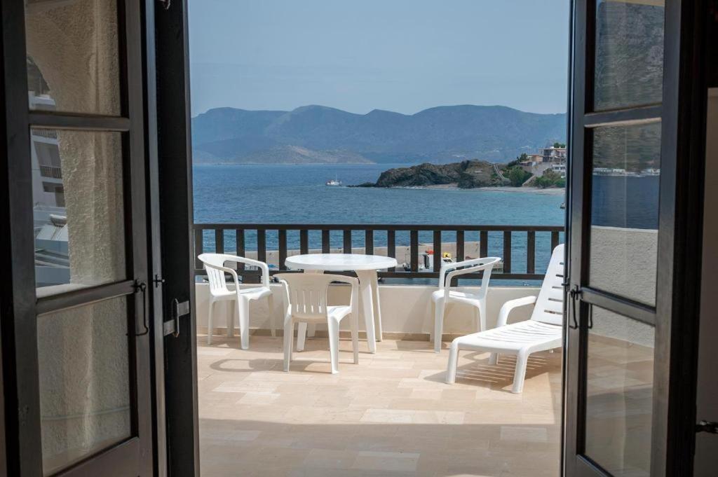 Pelagos Seafront - George *