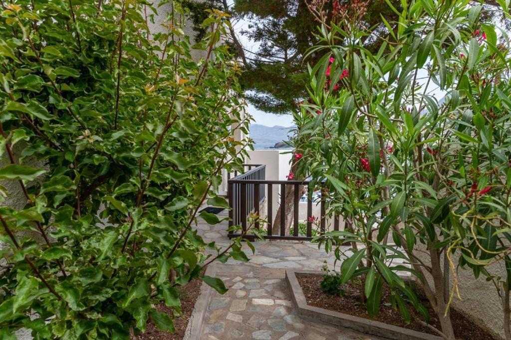 Pelagos Seafront - George Apartment Myrties